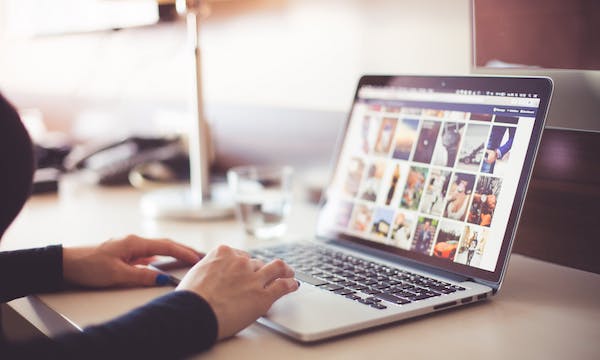 レスポンシブ広告をクリック率の高いサイズにカスタマイズする